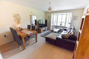 Lounge/Diner- click for photo gallery